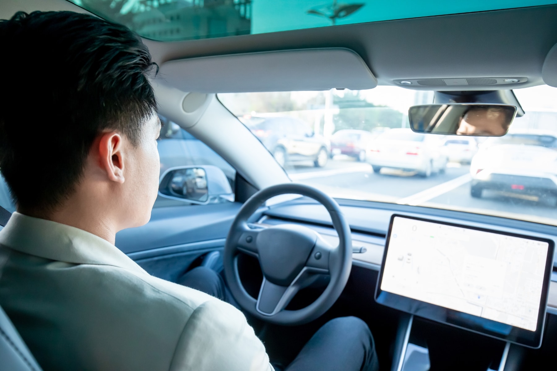 Enhancing Safety in Semi-Automated Vehicles: The Role of Verbal Prompts in Sustaining Driver Attention