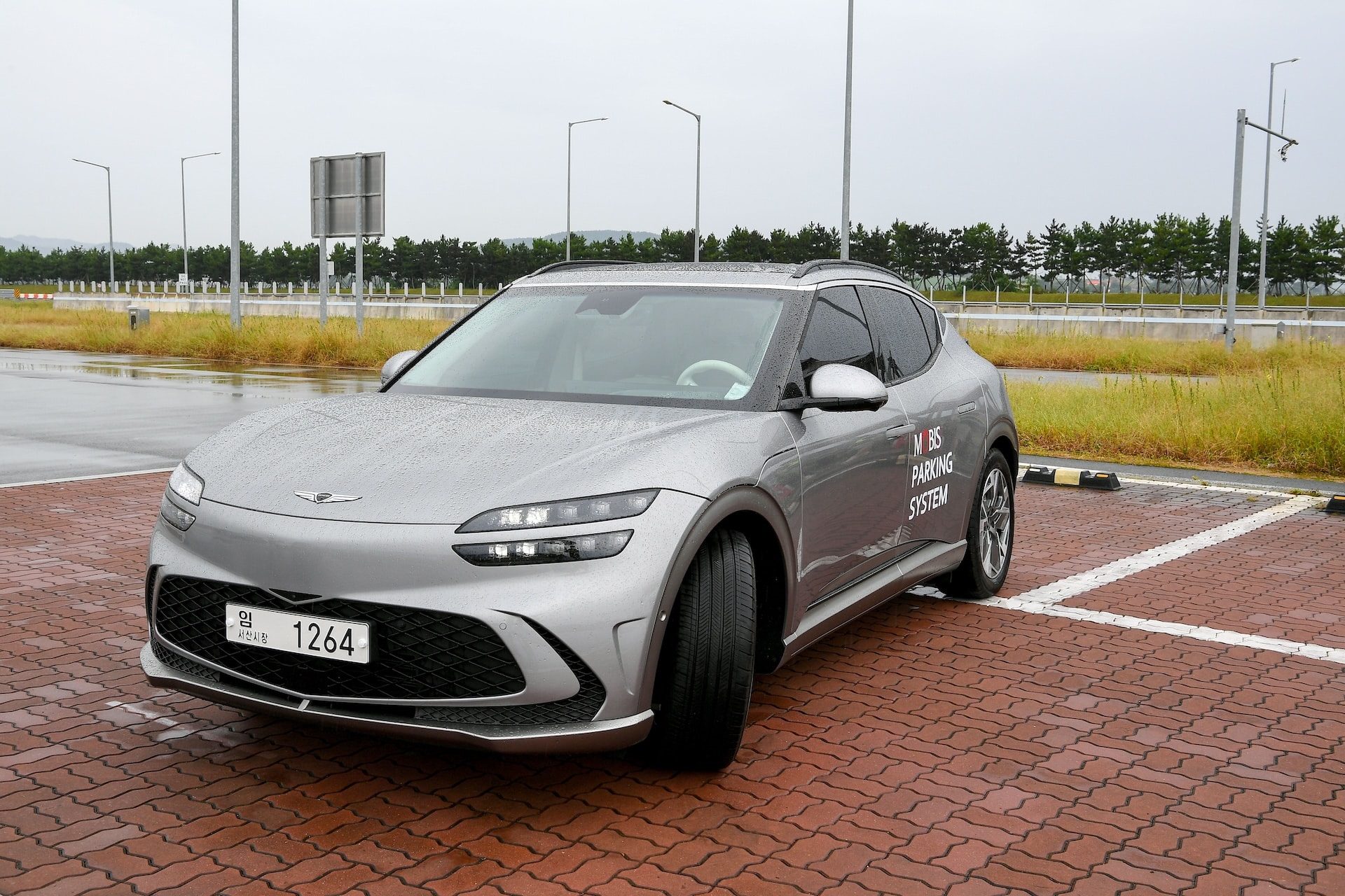 Hyundai Mobis Unveils Advanced Parking Tech