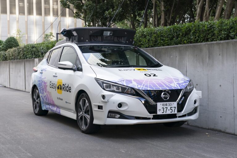 Nissan Sets 2027 for Self-Driving Services